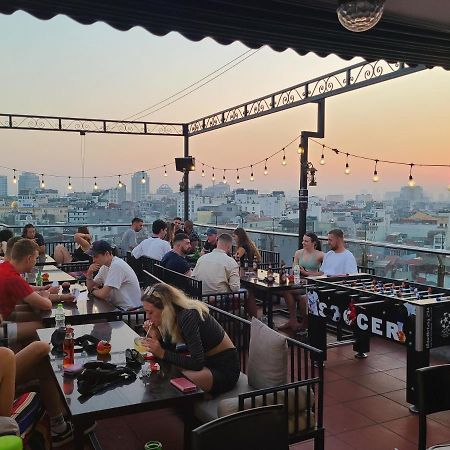 Hanoi Backpackers Hostel & Rooftop Bar Bagian luar foto